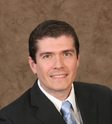 Headshot photo of Manuel Bustamante, MD