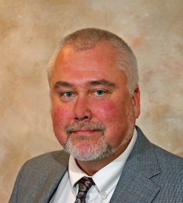 Headshot photo of Darren Blakeslee, APRN