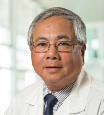 headshot photo of Ramon DeLeon, MD