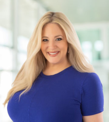 Headshot photo of Nicole Cutaia, APRN