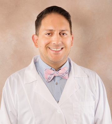 Headshot photo of Roberto Lopez, MD