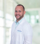 Headshot photo of Hunter Higdon, APRN